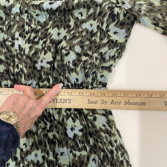 Chiffon Animal Print Dress - Picture 7 of 9